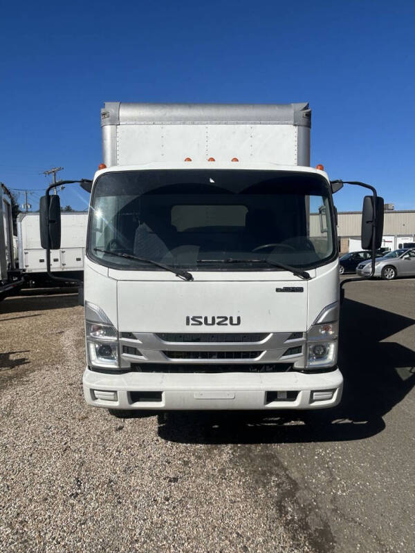 2023 Isuzu NPR-HD