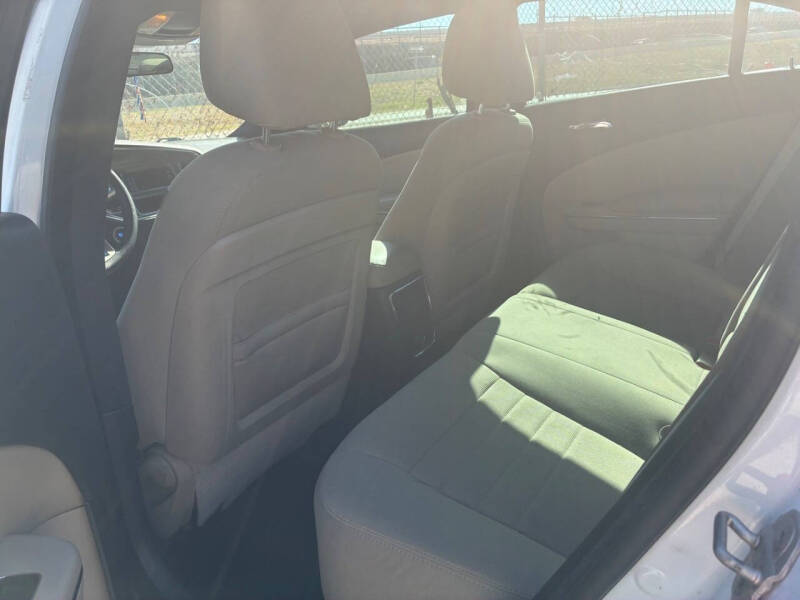 2012 Dodge Charger SE