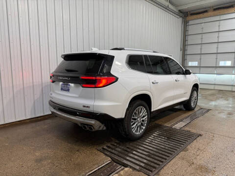 2024 GMC Acadia Denali