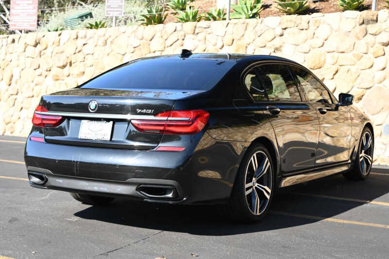 2019 BMW 7 Series 740i