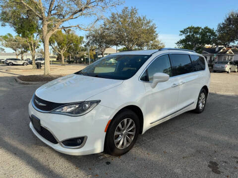 2018 Chrysler Pacifica Touring L
