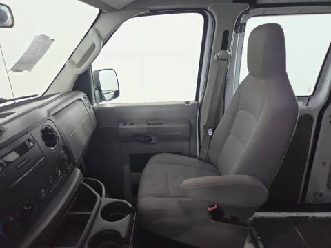 2013 Ford E-Series E-250