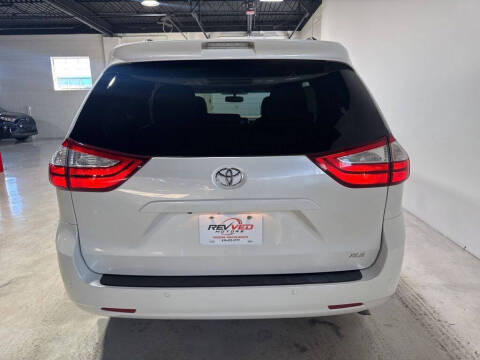2017 Toyota Sienna