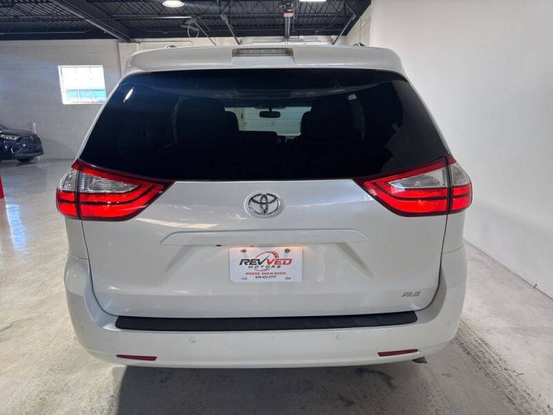 2017 Toyota Sienna