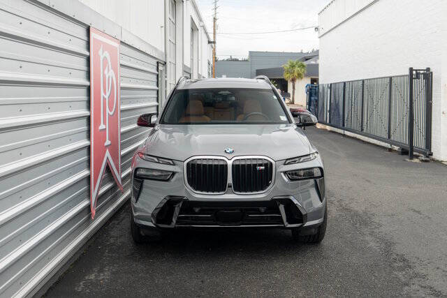 2023 BMW X7 64