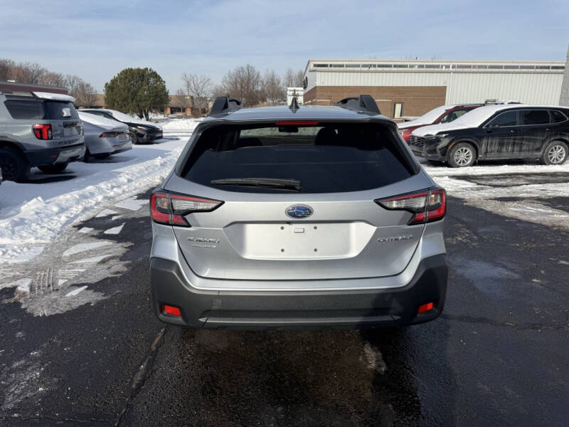 2025 Subaru Outback Premium