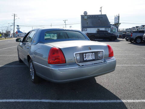 2006 Lincoln Town Car Signature
