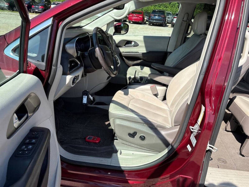 2018 Chrysler Pacifica Touring L Plus