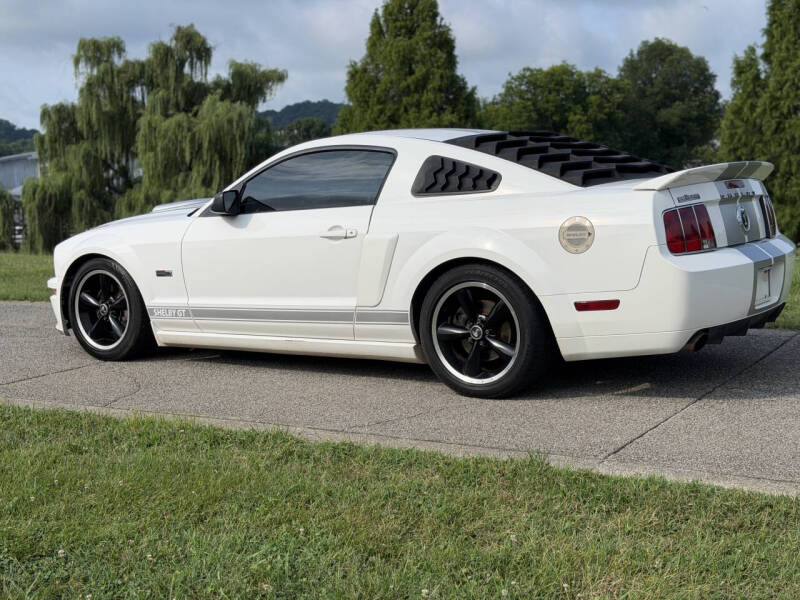 2007 Ford Mustang GT Deluxe
