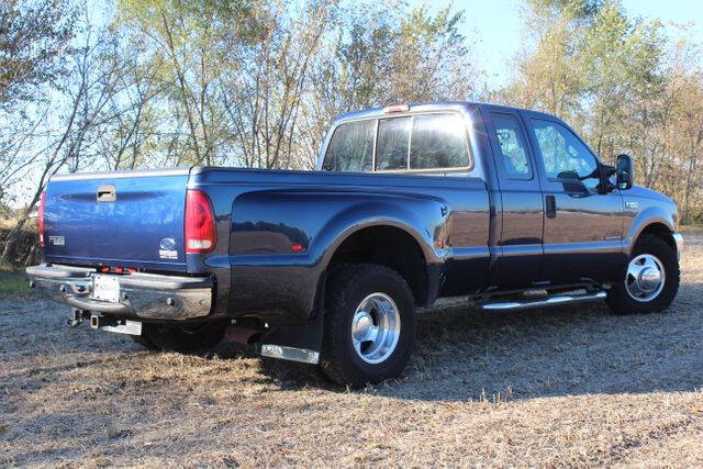 2001 Ford F-350 Super Duty XLT photo 5