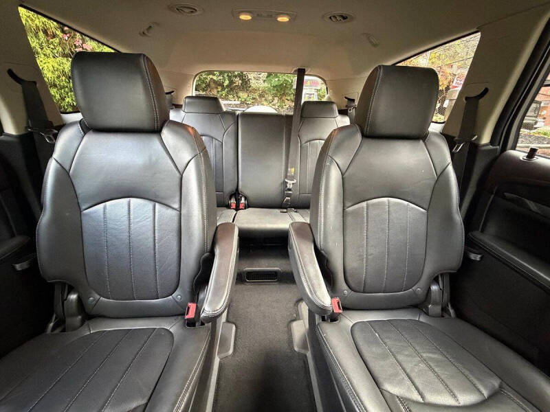 2017 Buick Enclave Leather