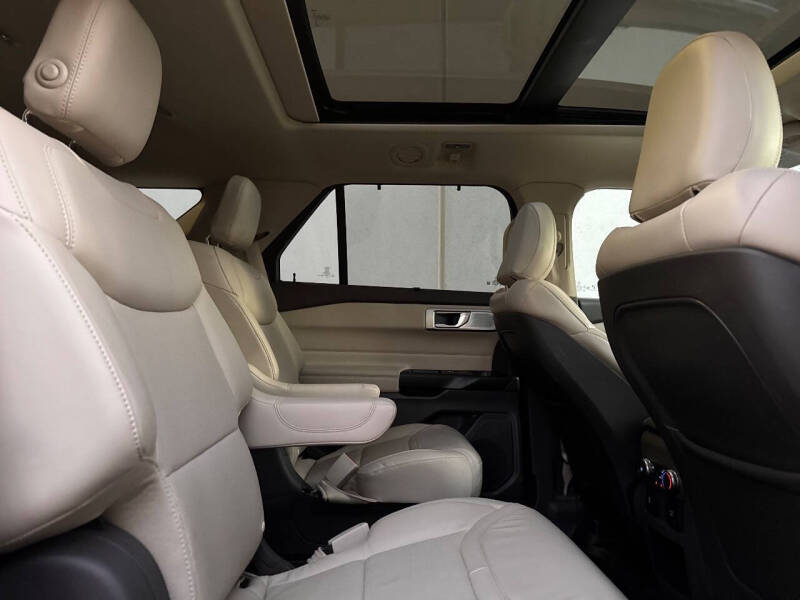 2020 Ford Explorer Platinum