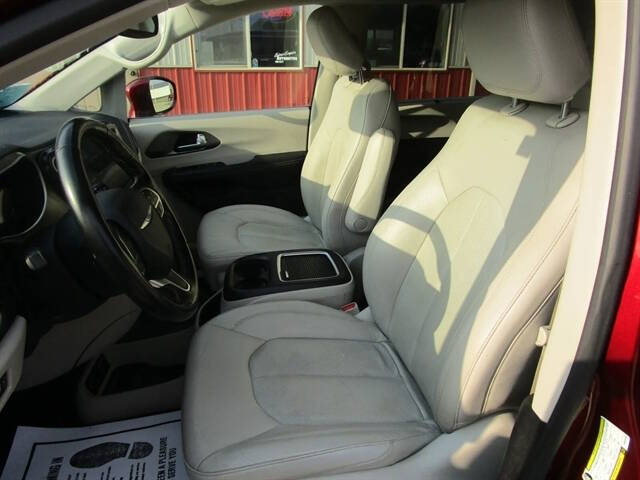 2021 Chrysler Pacifica Touring L