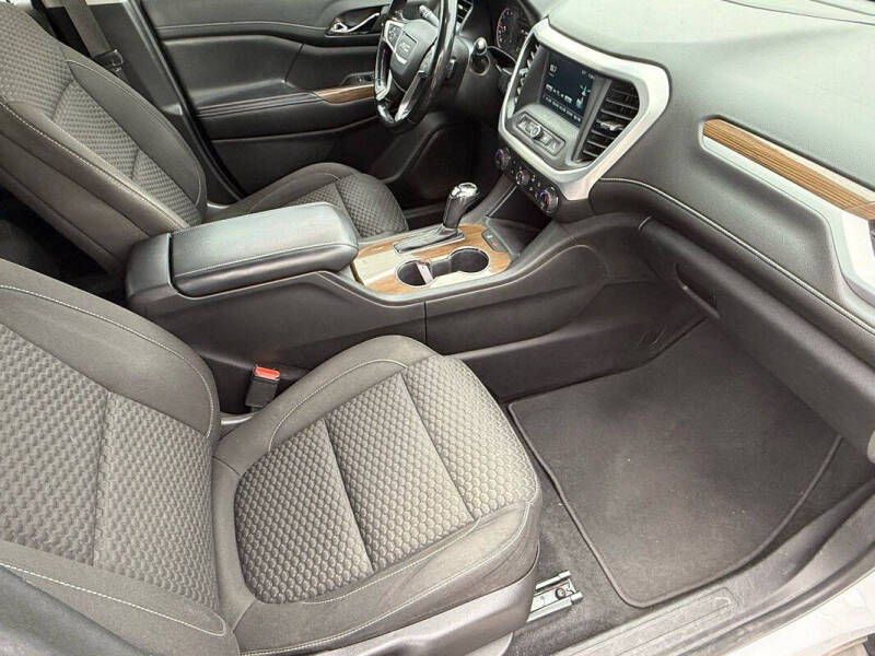 2019 GMC Acadia SLE-1