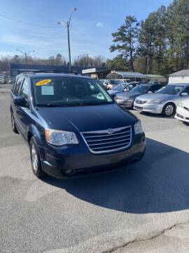 2008 Chrysler Town and Country for sale at Elite Motors in Knoxville TN