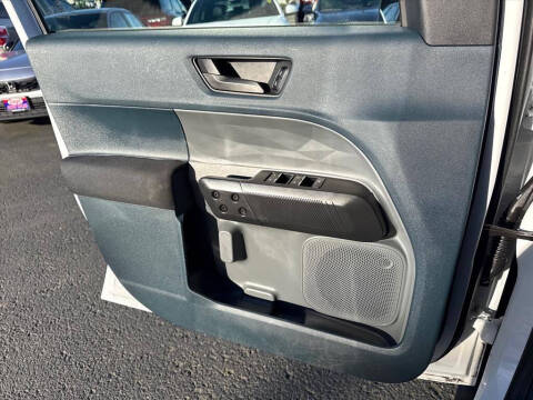 2022 Ford Maverick XL