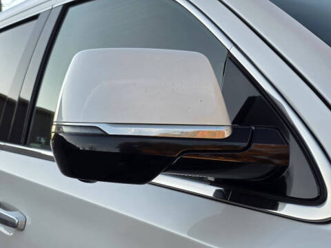 2018 Cadillac Escalade Luxury