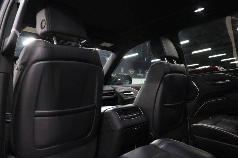 2022 Cadillac Escalade ESV Premium Luxury