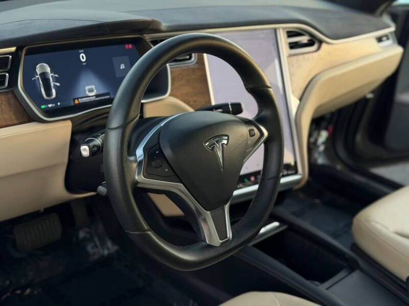 2016 Tesla Model S