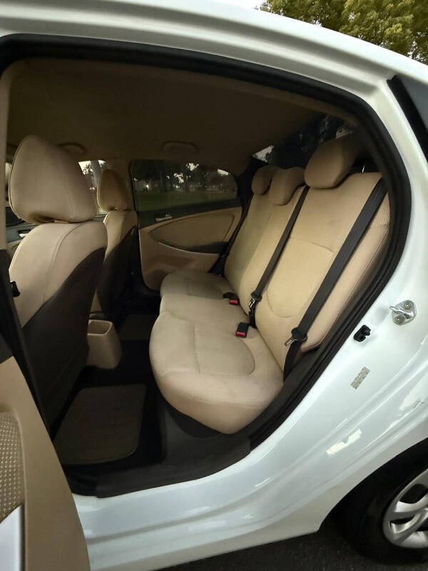 2014 Hyundai Accent GLS