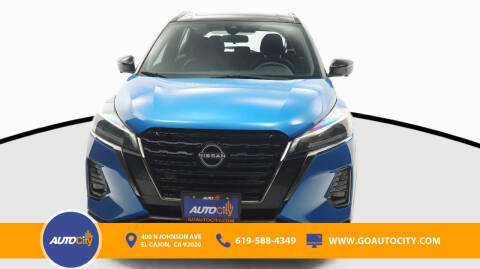 2023 Nissan Kicks SR