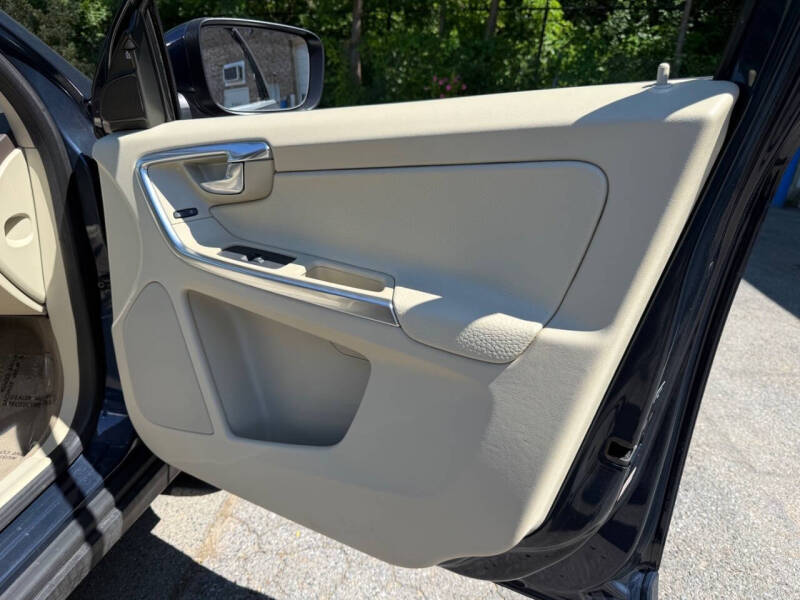 2013 Volvo XC60 T6 Platinum