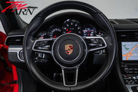 2018 Porsche 911 Carrera