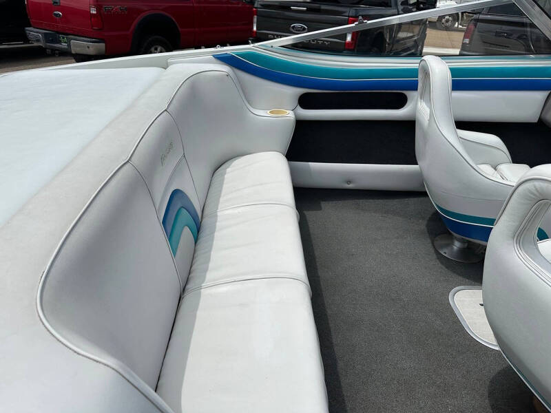 1993 Rinker CAPTIVA