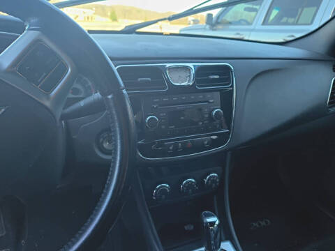 2013 Chrysler 200 Limited