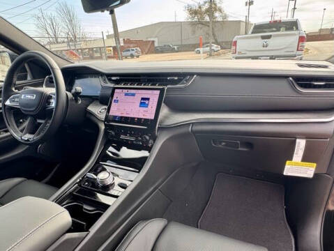 2025 Jeep Grand Cherokee Overland