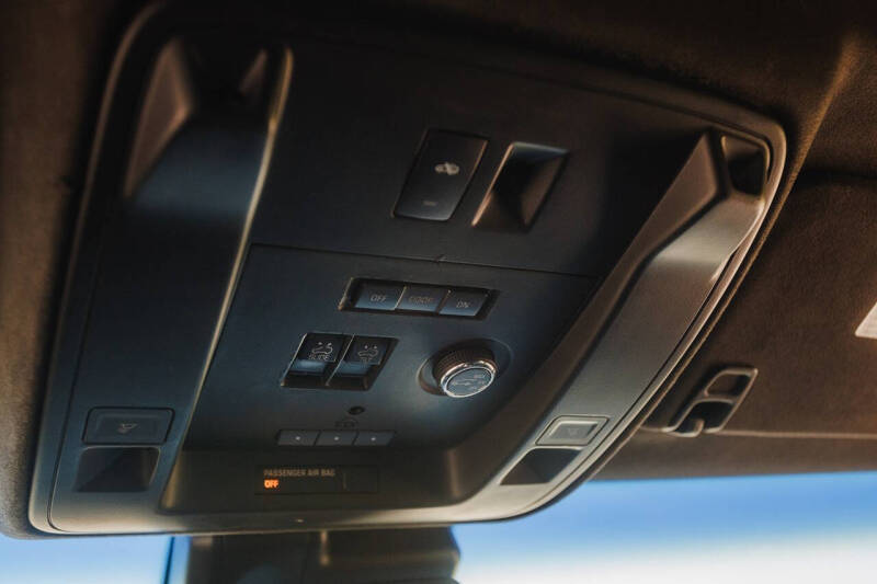 2016 Cadillac Escalade Platinum