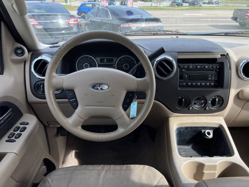 2005 Ford Expedition XLT