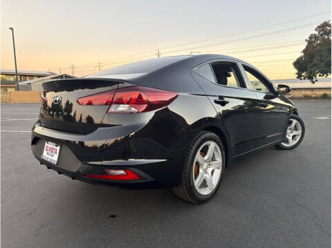 2020 Hyundai Elantra