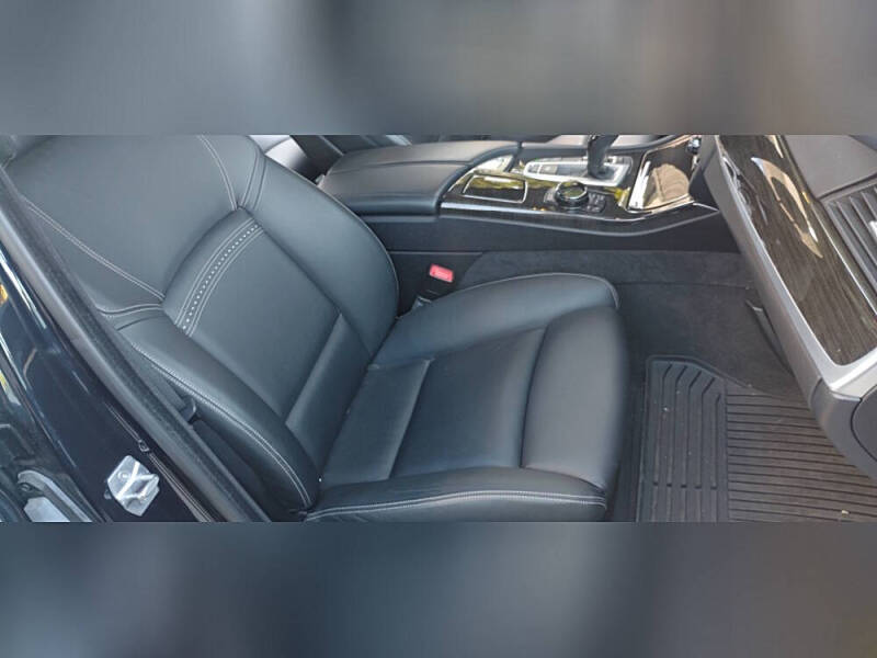 2015 BMW 5 Series 550i