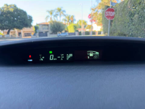 2015 Toyota Prius Two