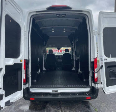 2023 Ford Transit 250