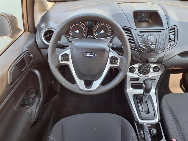 2017 Ford Fiesta SE