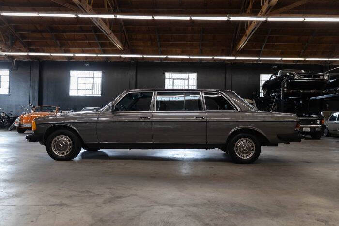 1984 Mercedes-Benz 300-Class