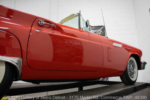 1957 Ford Thunderbird