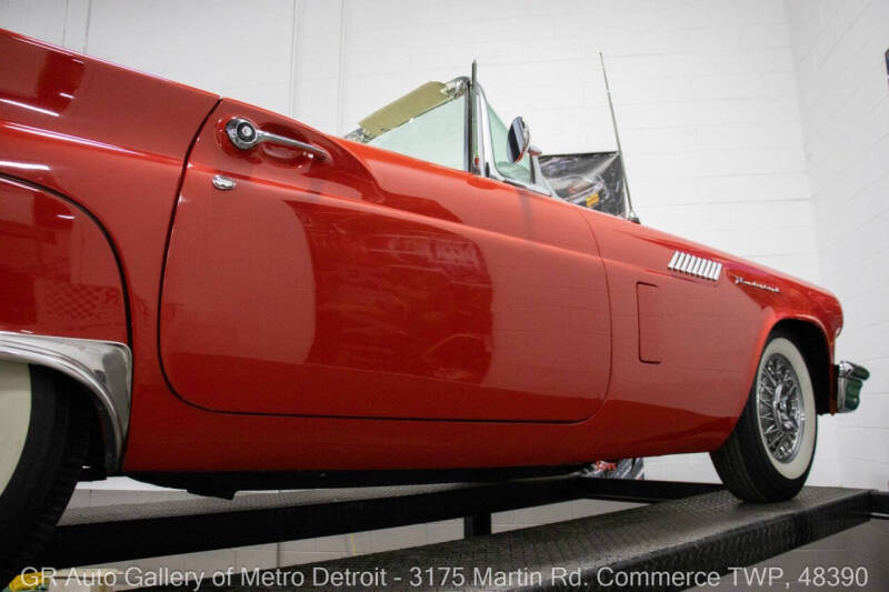 1957 Ford Thunderbird