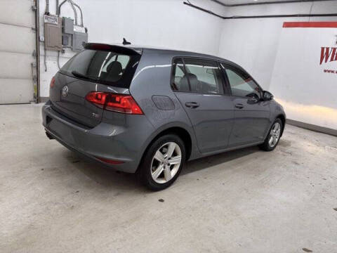 2017 Volkswagen Golf TSI Wolfsburg Edition