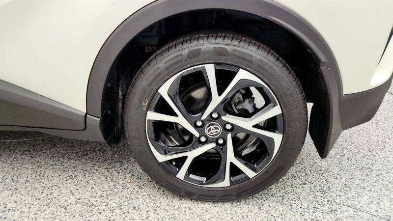 2020 Toyota C-HR XLE