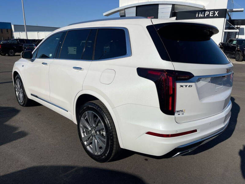 2024 Cadillac XT6 Premium Luxury