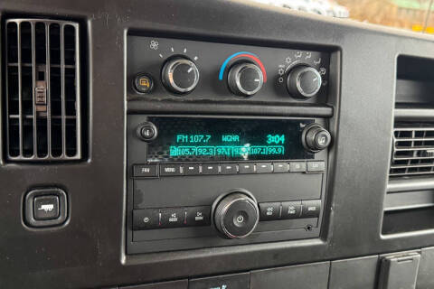 2024 Chevrolet Express 2500