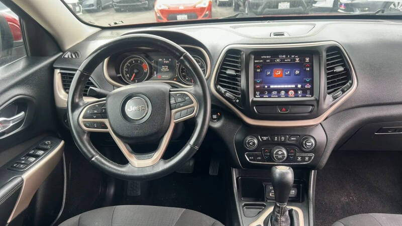 2017 Jeep Cherokee Latitude