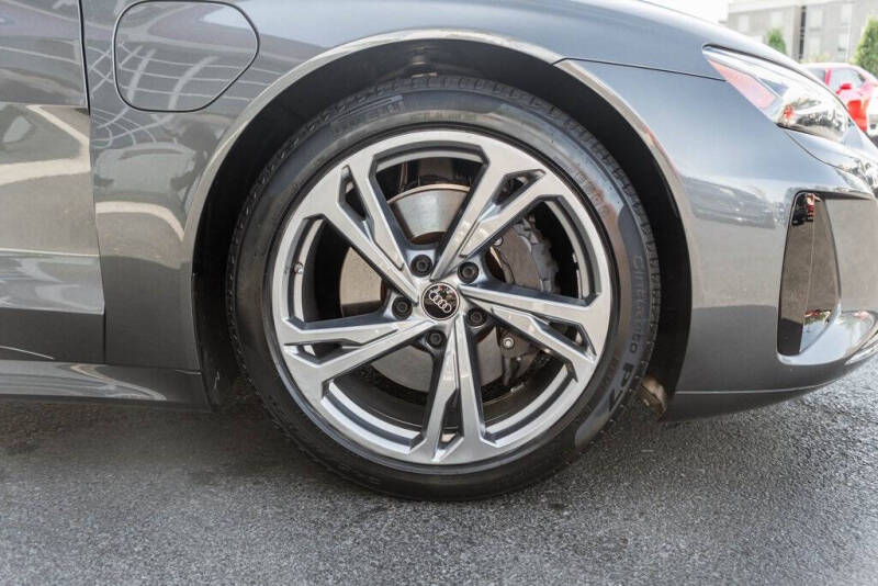 2022 Audi e-tron GT quattro Premium Plus