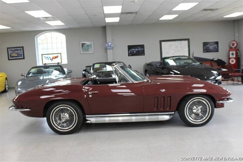 1965 Chevrolet Corvette 61
