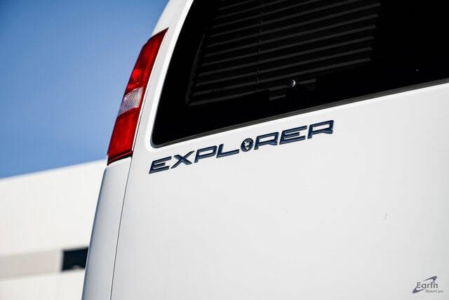 2023 Chevrolet Express 2500