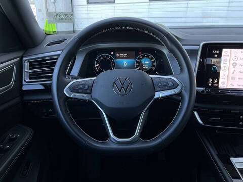 2025 Volkswagen Atlas Cross Sport SE 4Motion