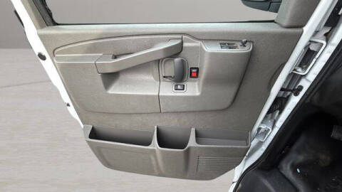 2022 Chevrolet Express LS 3500